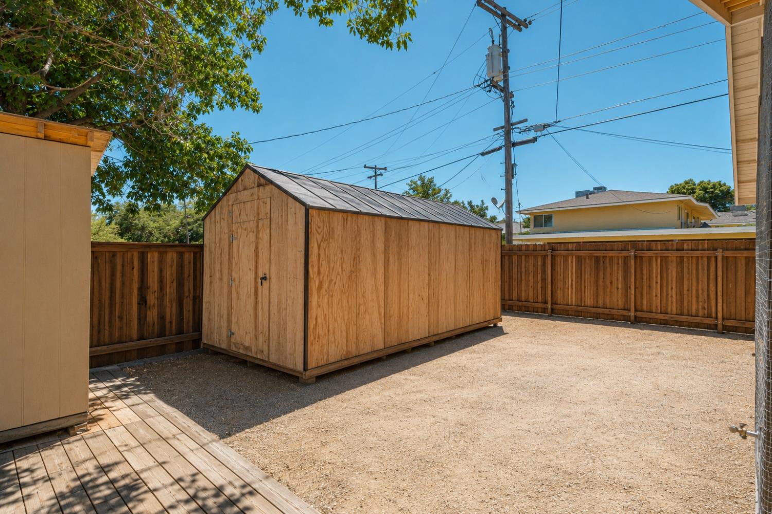 819 Jeffrey Rd, Los Banos, CA 93635