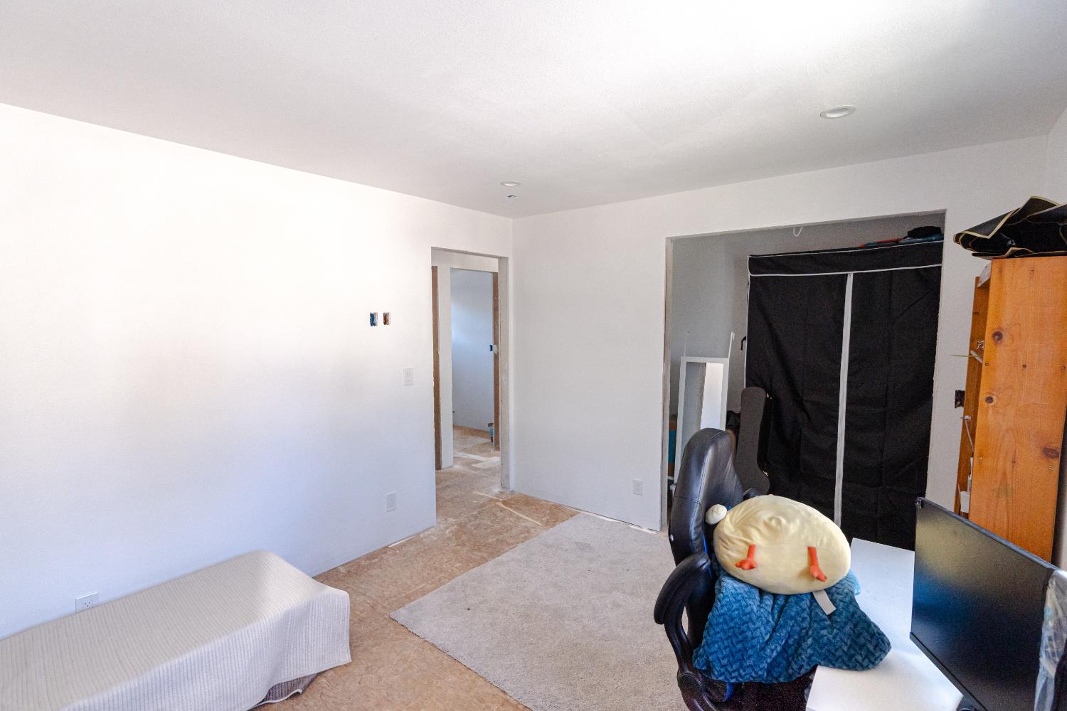 819 Jeffrey Rd, Los Banos, CA 93635