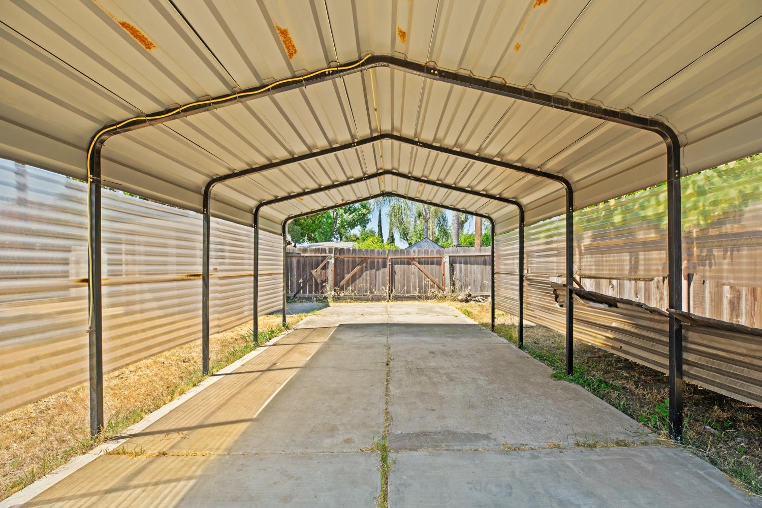 705 Badgley Dr, Modesto, CA 95350