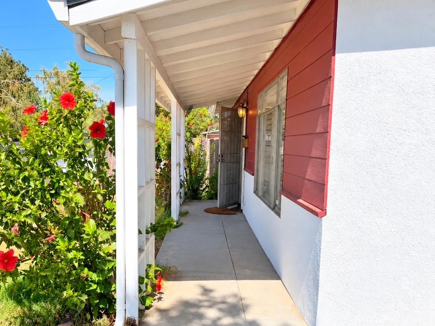 6948 2nd Street, Riverbank, CA 95367