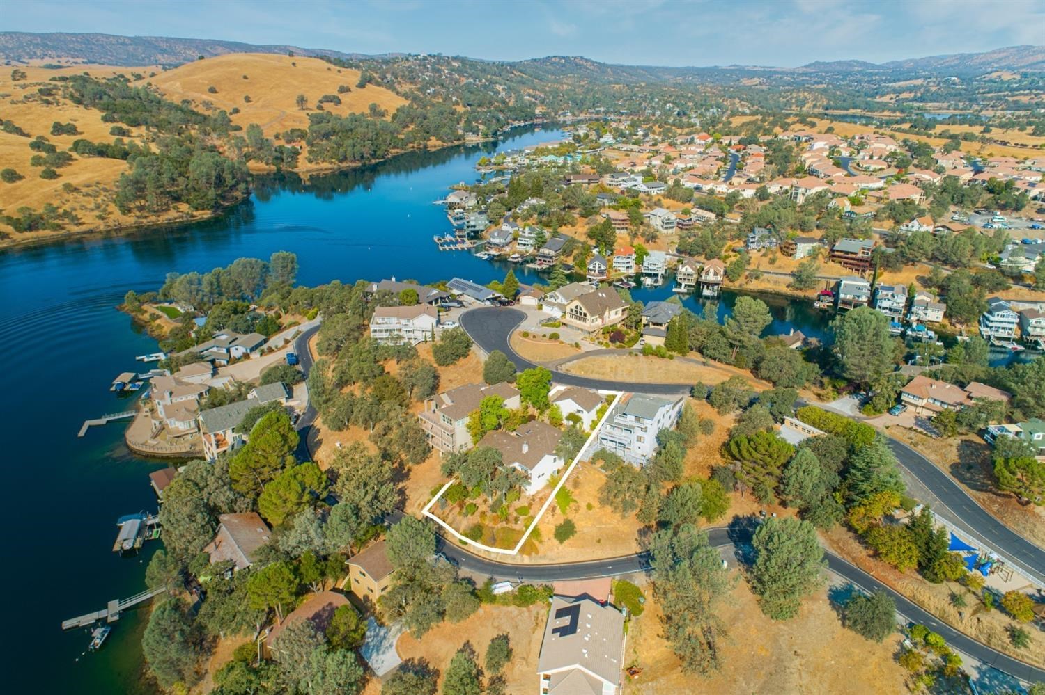188 Oakhurst Ct, Copperopolis, CA 95228