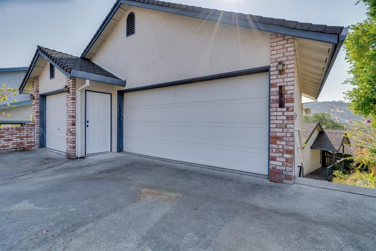 188 Oakhurst Ct, Copperopolis, CA 95228
