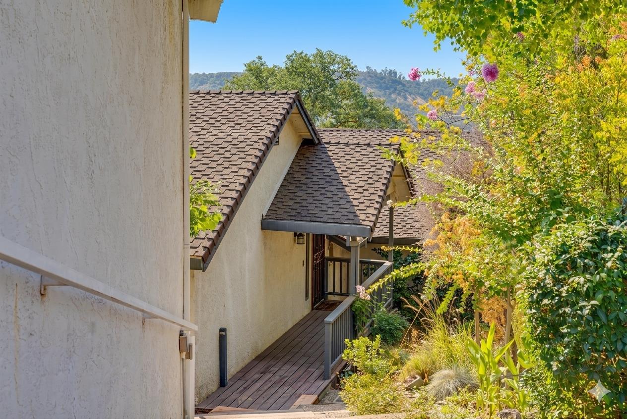 188 Oakhurst Ct, Copperopolis, CA 95228