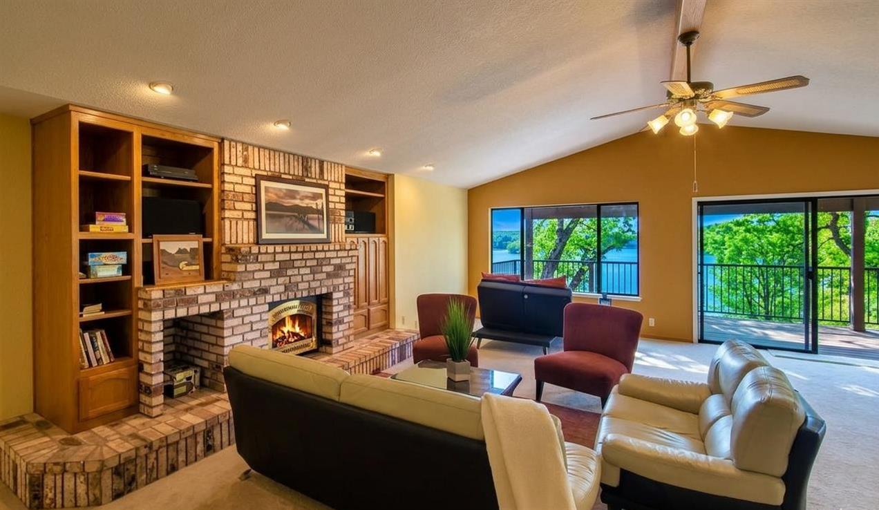 188 Oakhurst Ct, Copperopolis, CA 95228