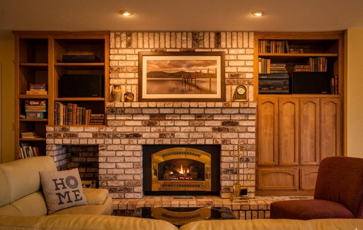 188 Oakhurst Ct, Copperopolis, CA 95228