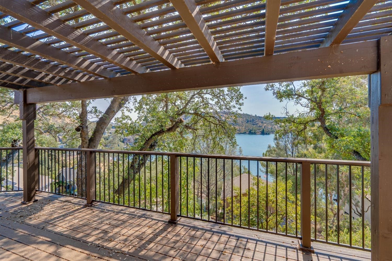 188 Oakhurst Ct, Copperopolis, CA 95228