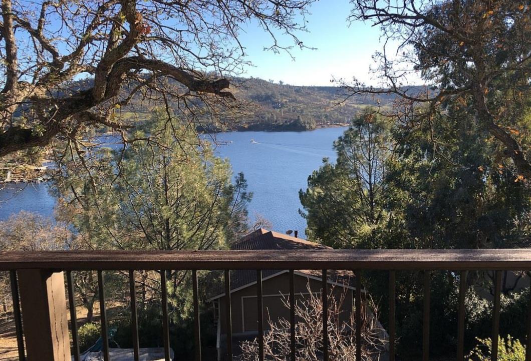 188 Oakhurst Ct, Copperopolis, CA 95228
