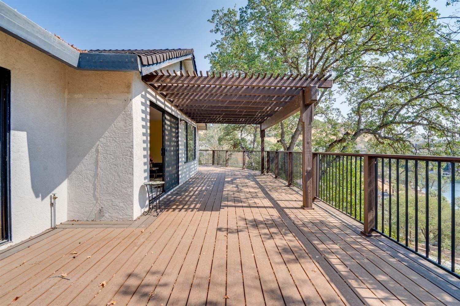 188 Oakhurst Ct, Copperopolis, CA 95228