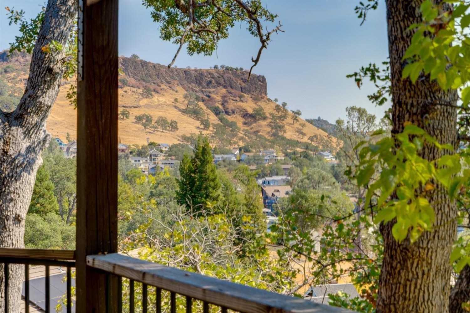 188 Oakhurst Ct, Copperopolis, CA 95228