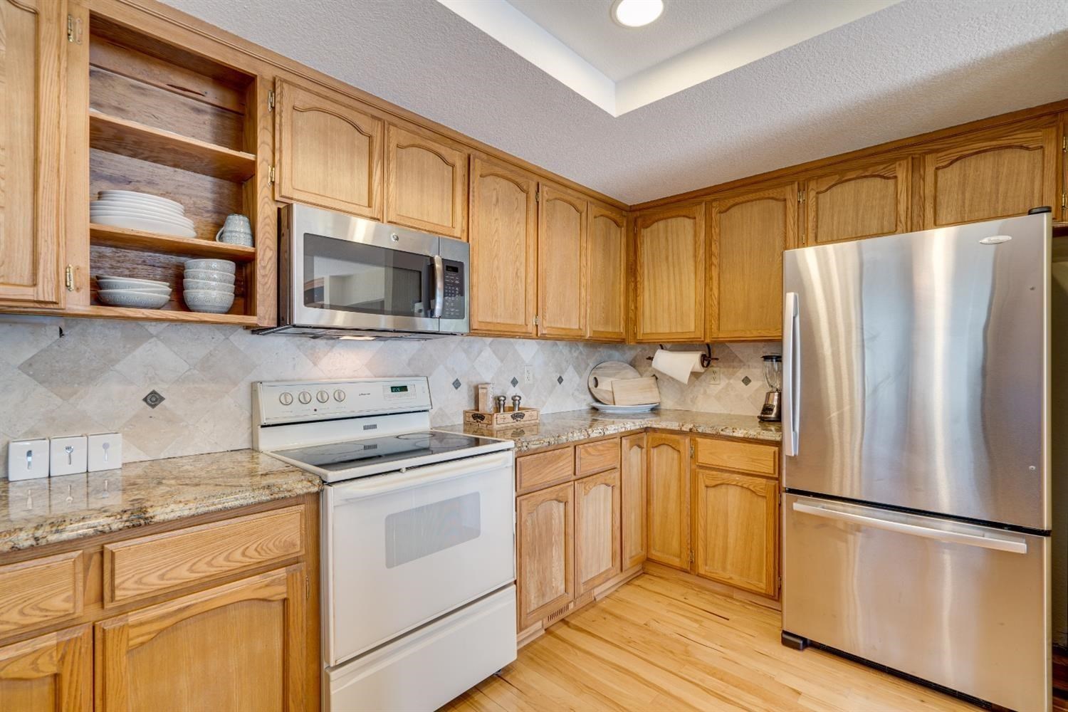 188 Oakhurst Ct, Copperopolis, CA 95228