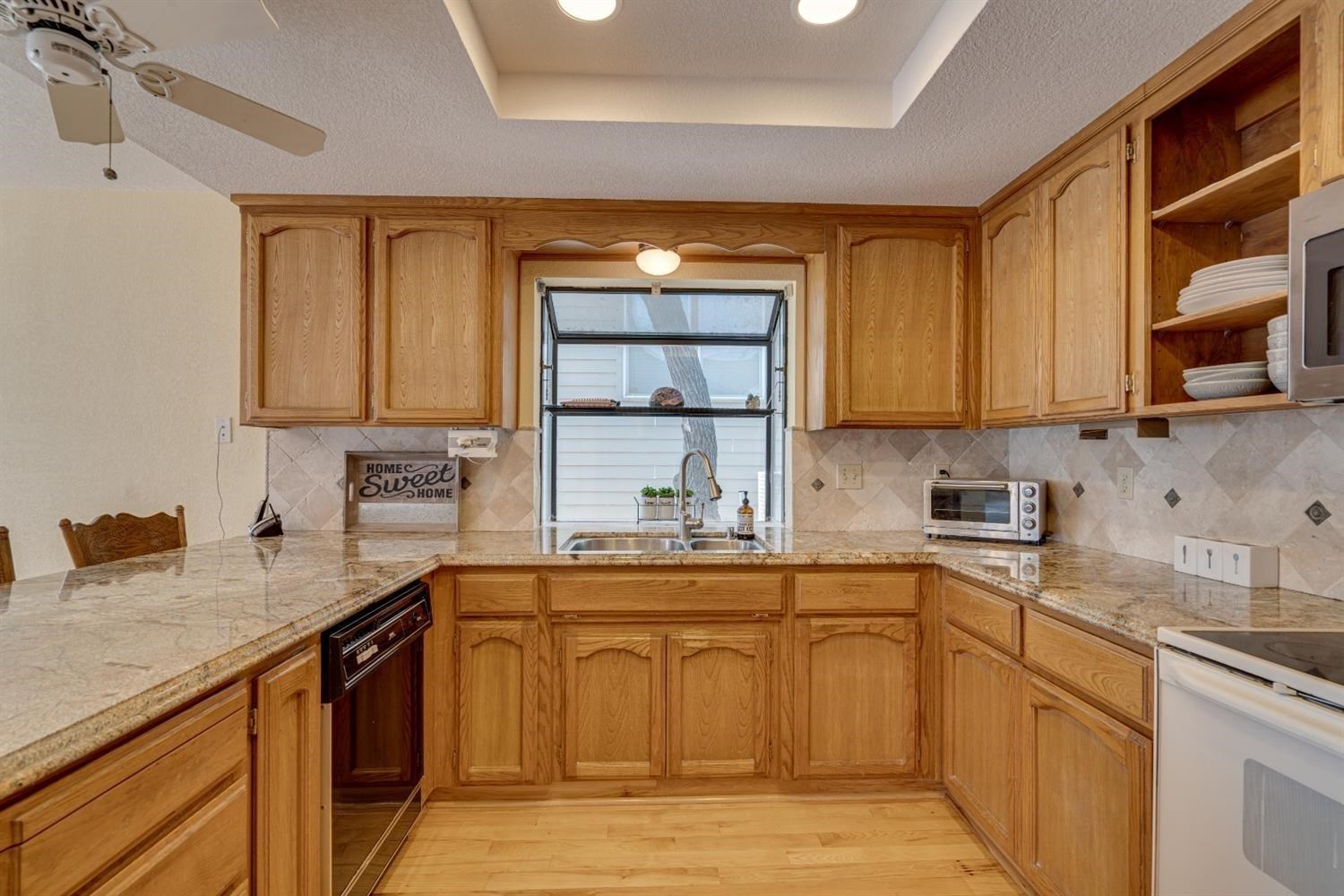 188 Oakhurst Ct, Copperopolis, CA 95228