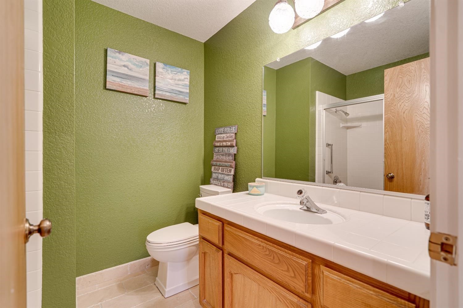 188 Oakhurst Ct, Copperopolis, CA 95228
