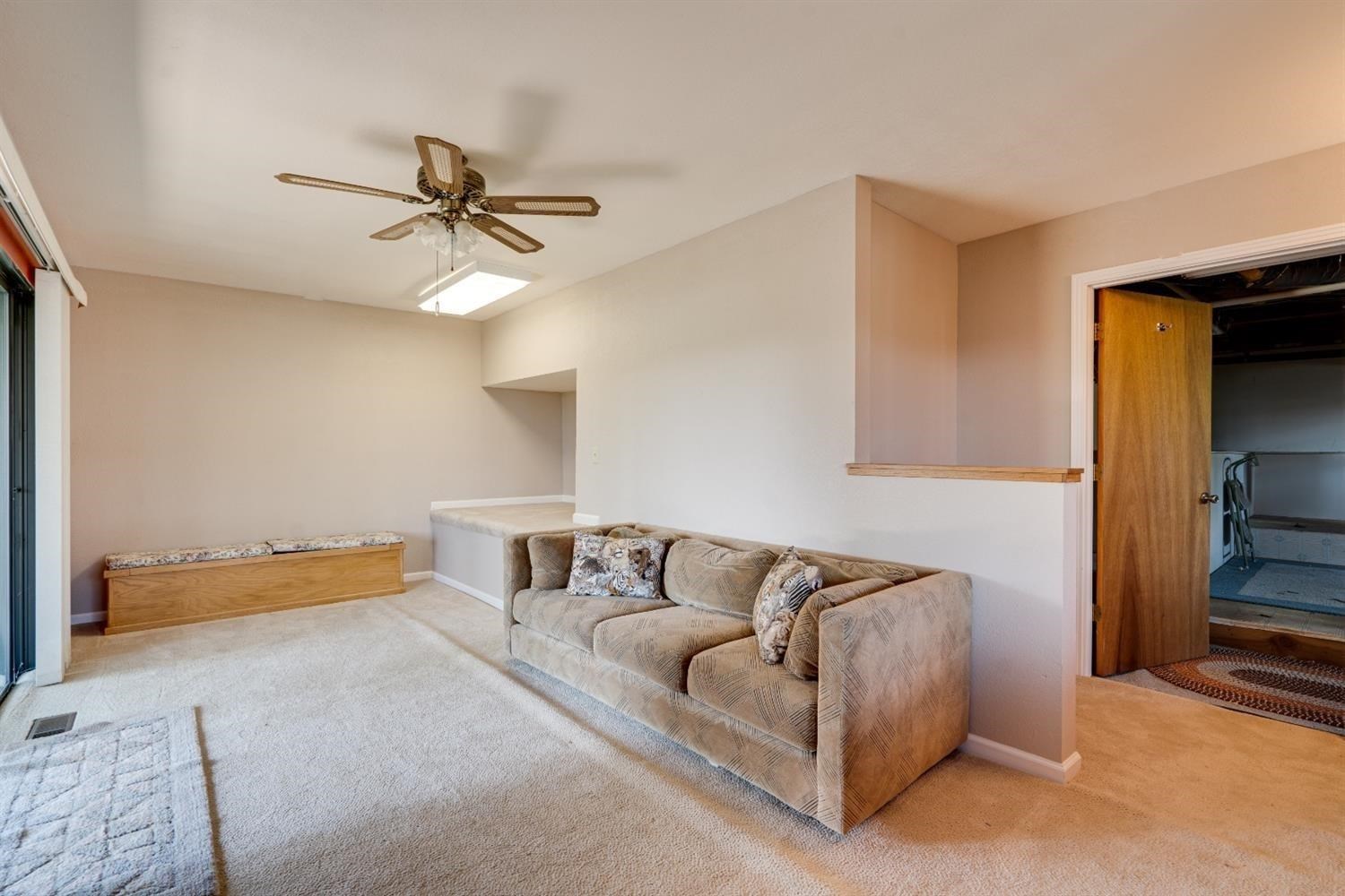 188 Oakhurst Ct, Copperopolis, CA 95228
