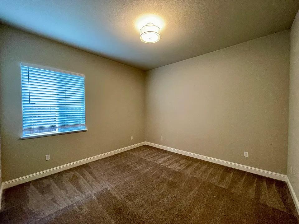 1261 Nascimento Ct, Manteca, CA 95337