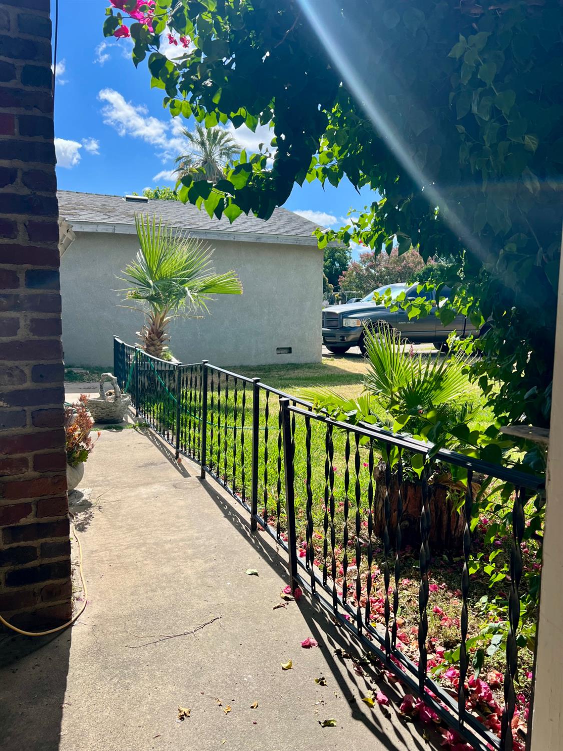 2101 Parr Ave, Modesto, CA 95358