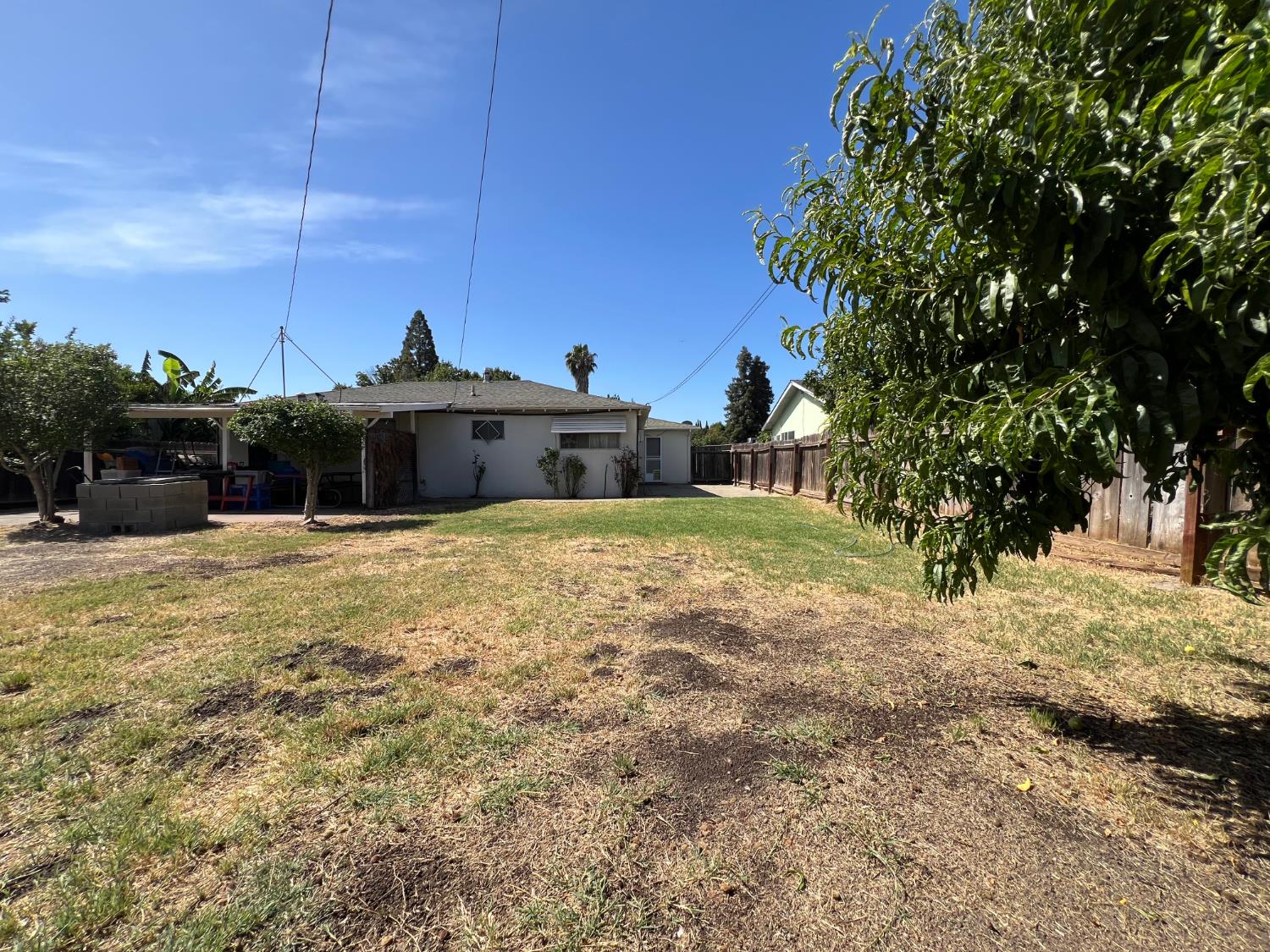 2101 Parr Ave, Modesto, CA 95358