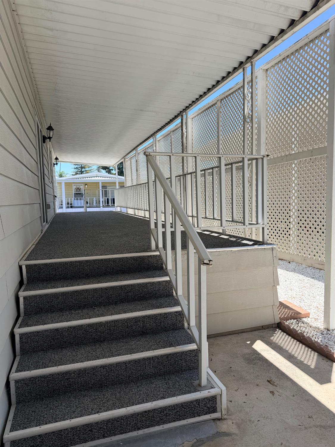 3913 Waimea Ln, Modesto, CA 95355