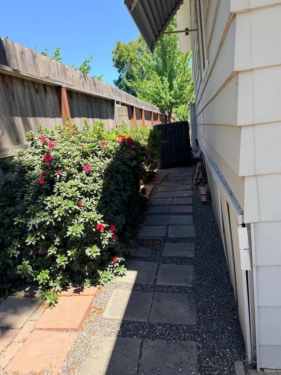 3913 Waimea Ln, Modesto, CA 95355