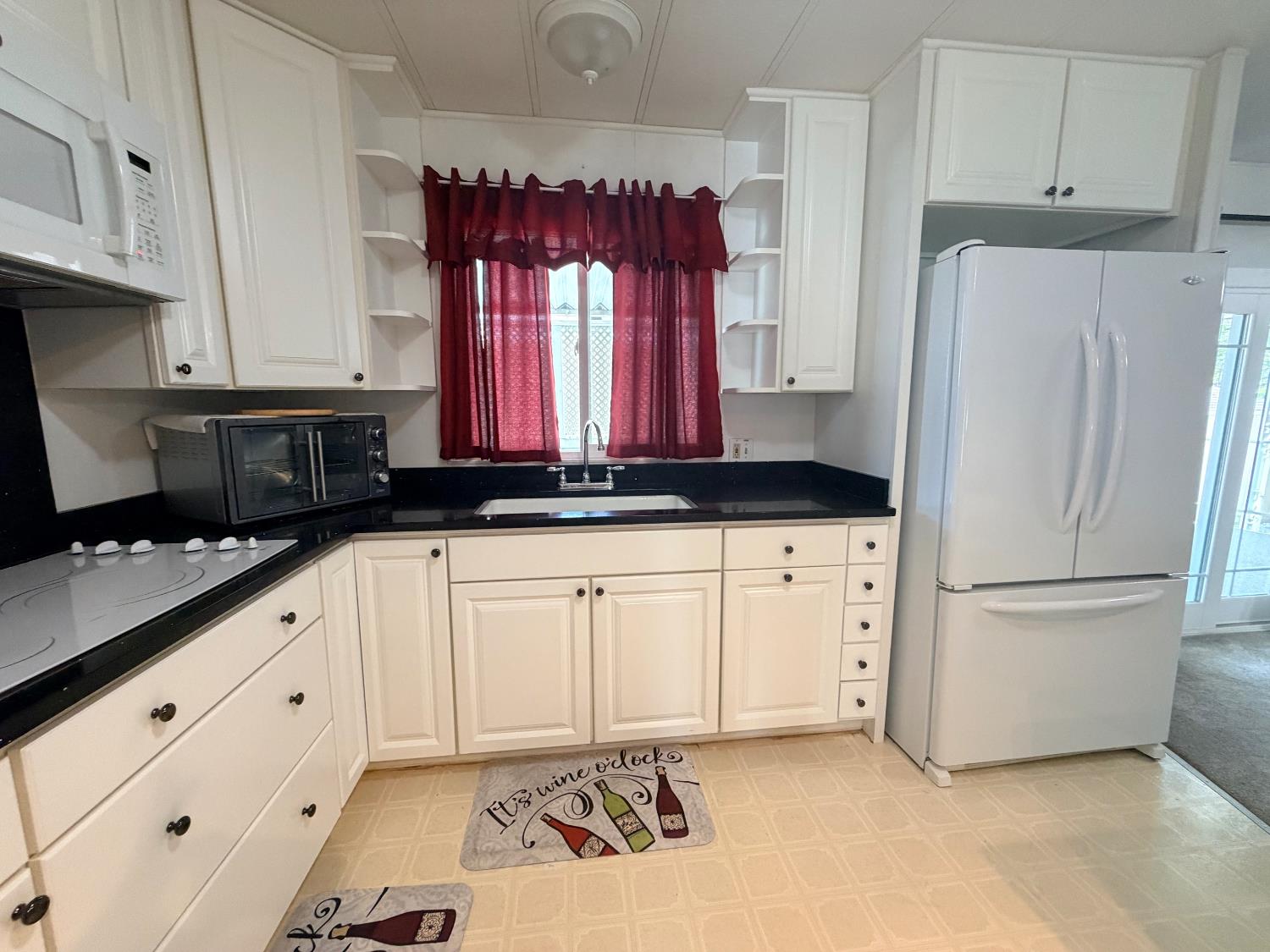 3913 Waimea Ln, Modesto, CA 95355