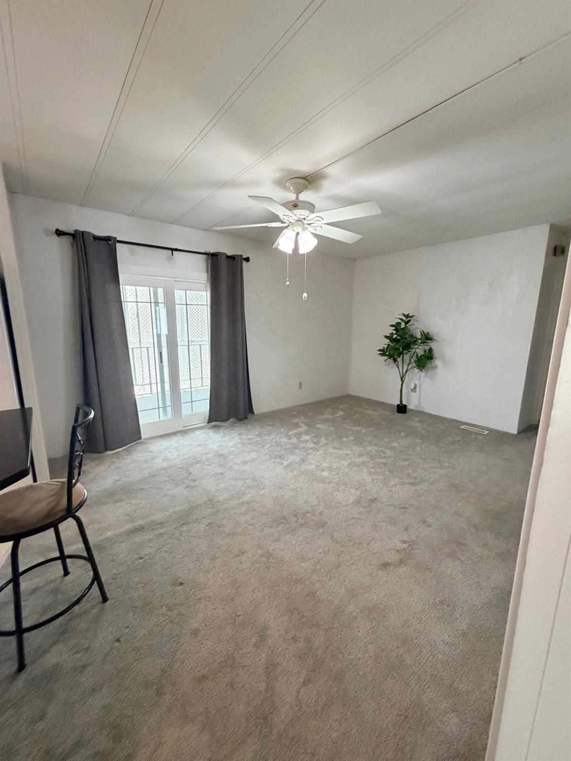 3913 Waimea Ln, Modesto, CA 95355