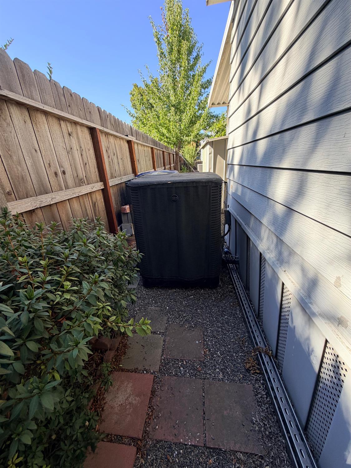 3913 Waimea Ln, Modesto, CA 95355