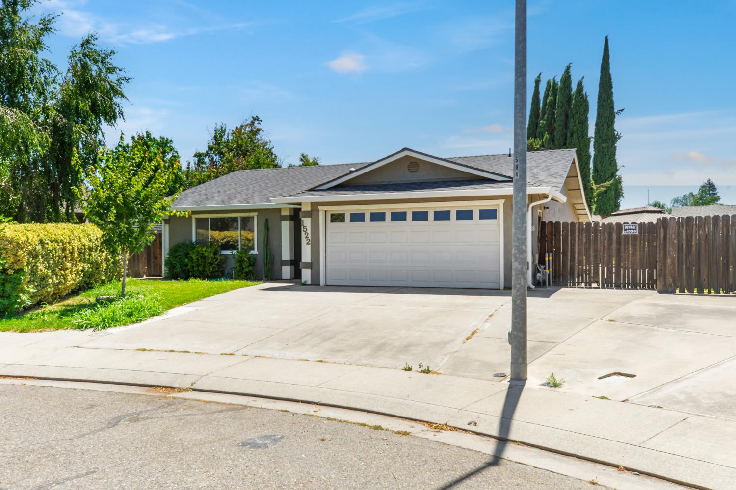 1522 Kiwi Ct, Ripon, CA 95366