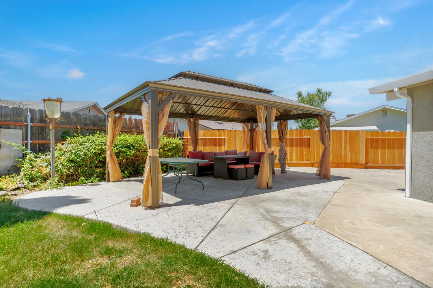1522 Kiwi Ct, Ripon, CA 95366
