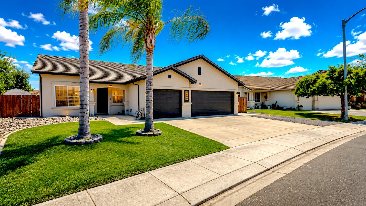 1880 Basil Dr, Manteca, CA 95336
