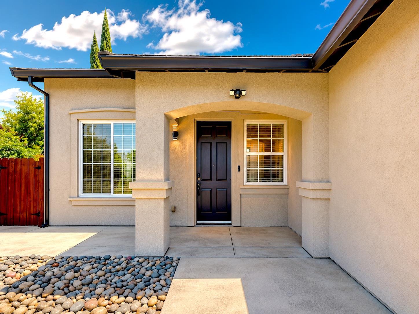 1880 Basil Dr, Manteca, CA 95336