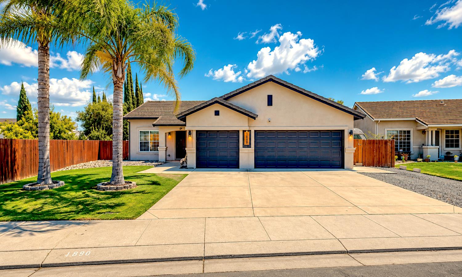 1880 Basil Dr, Manteca, CA 95336