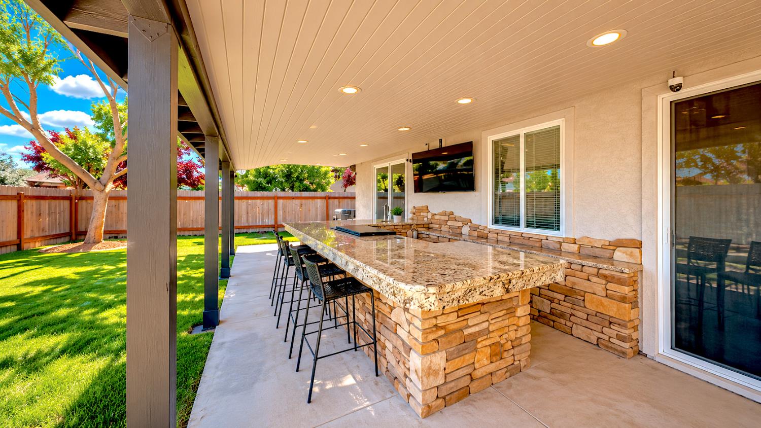 1880 Basil Dr, Manteca, CA 95336