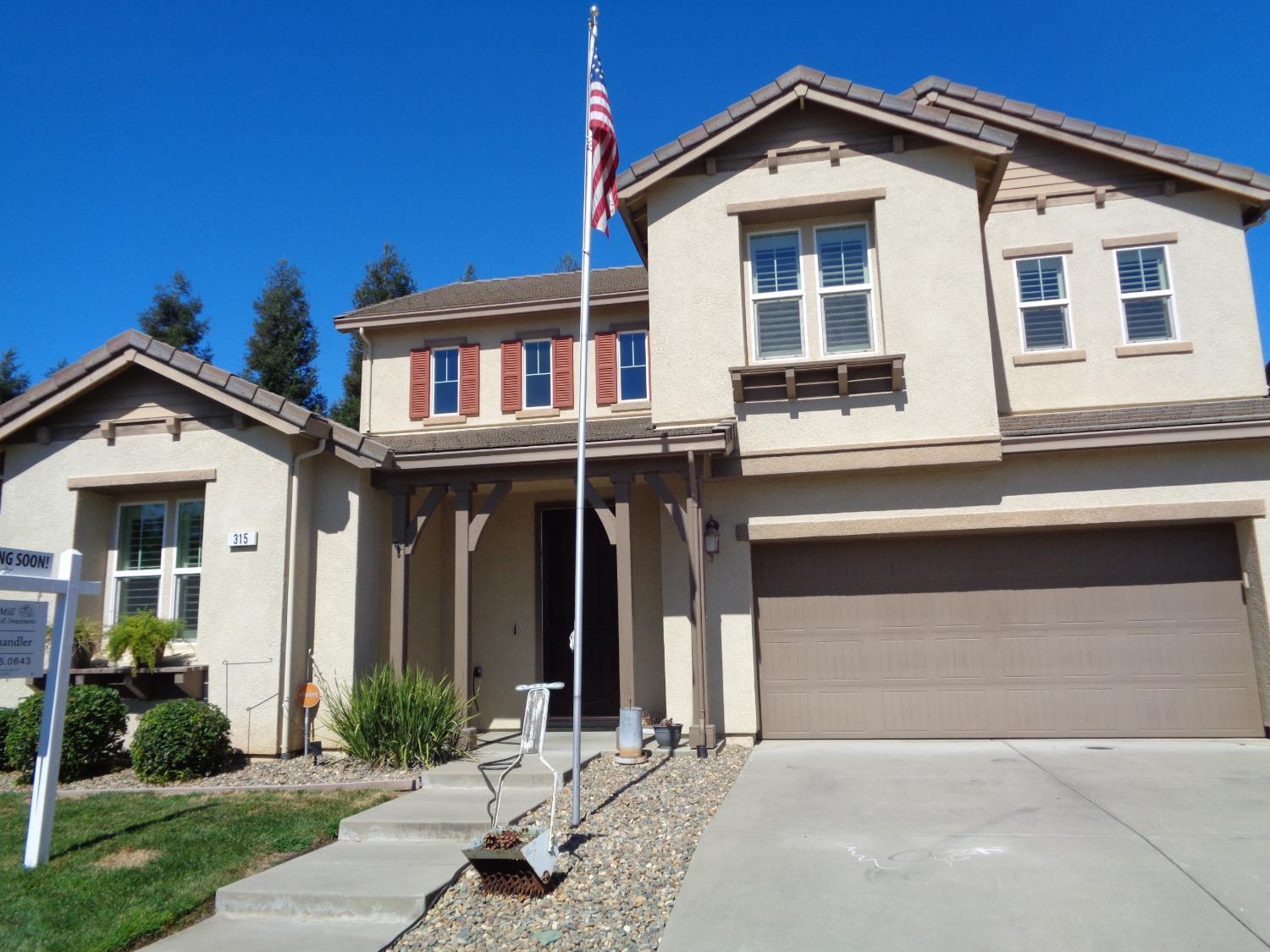 315 Merlot Dr, Oakdale, CA 95361