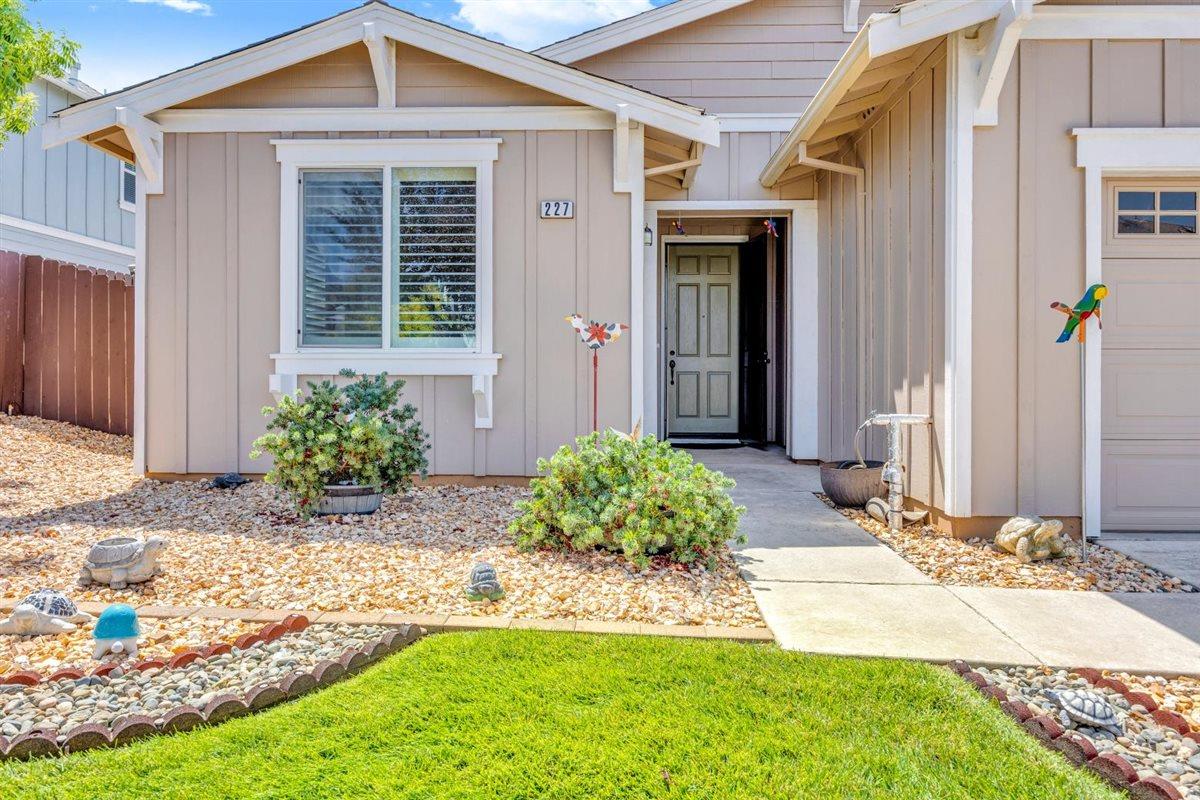 227 Pheasant Run Dr #52, Copperopolis, CA 95228