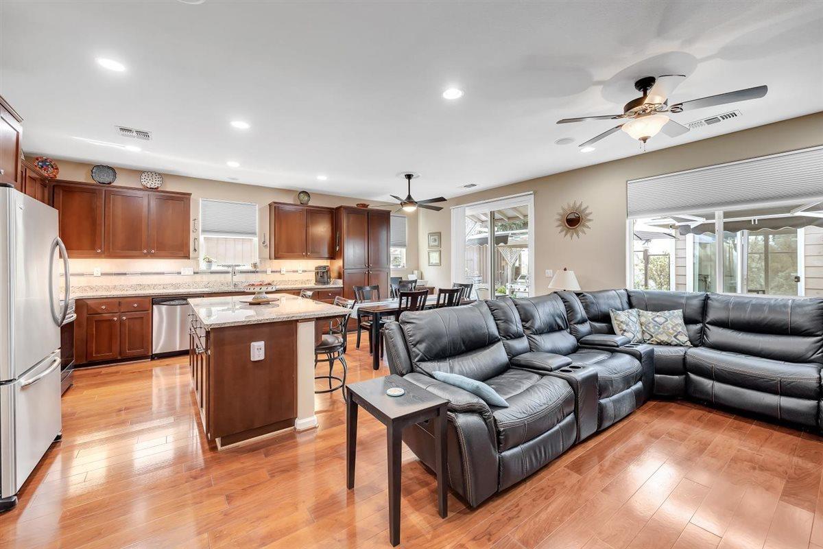 227 Pheasant Run Dr #52, Copperopolis, CA 95228