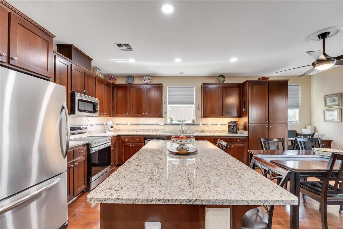 227 Pheasant Run Dr #52, Copperopolis, CA 95228