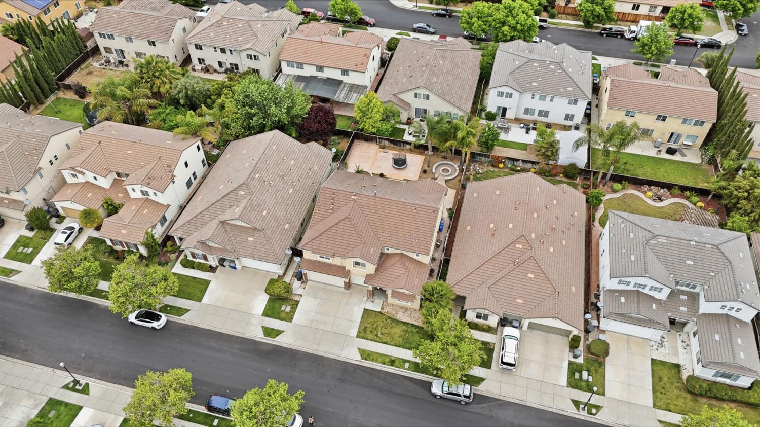1527 Phlox Dr, Patterson, CA 95363