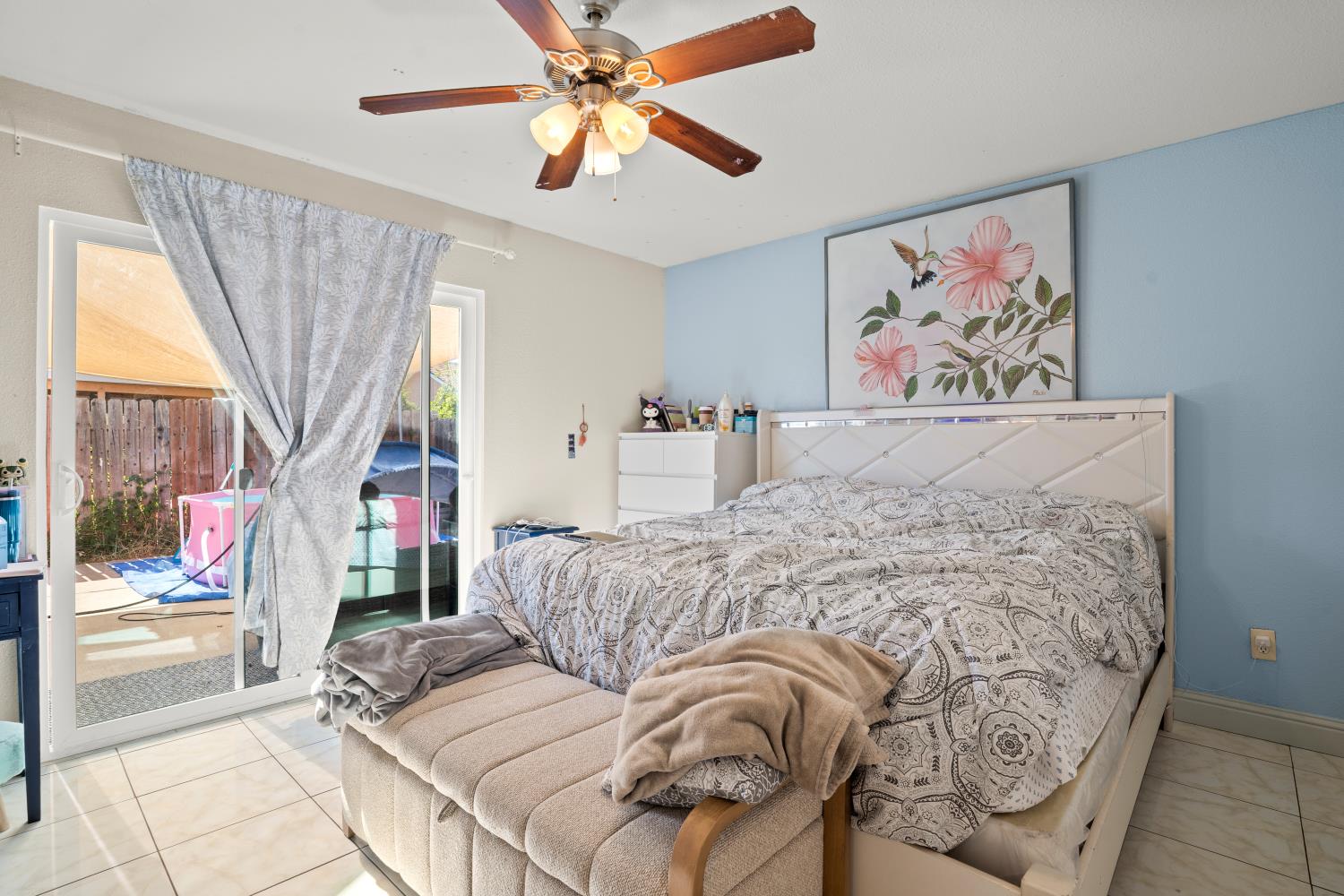 6073 Canter Dr, Riverbank, CA 95367