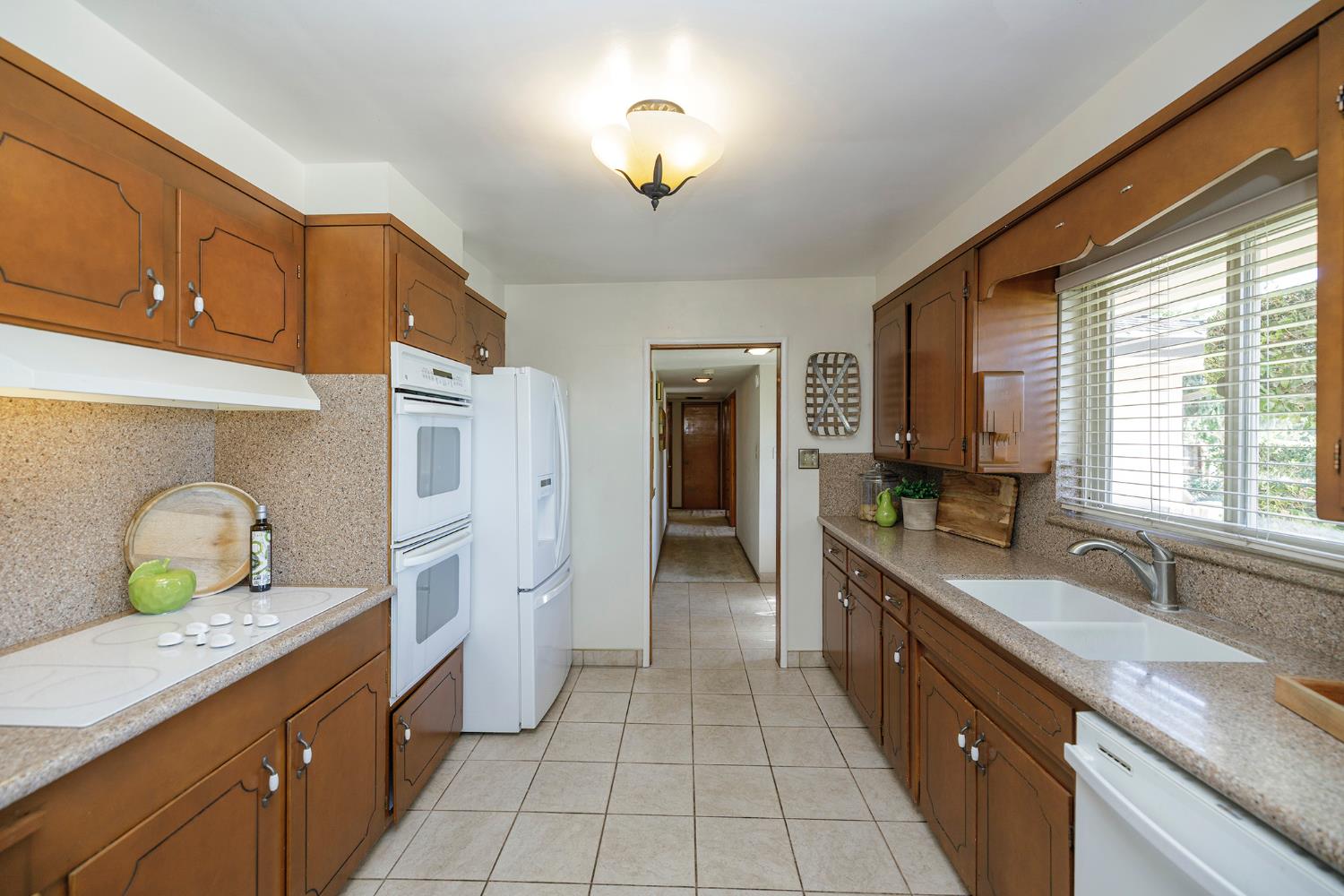 1065 Union Rd, Manteca, CA 95337
