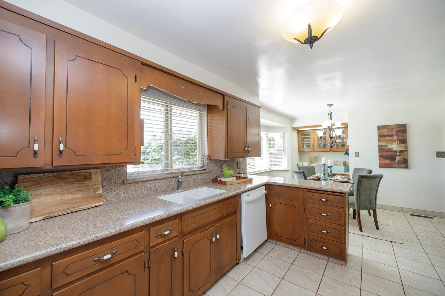 1065 Union Rd, Manteca, CA 95337