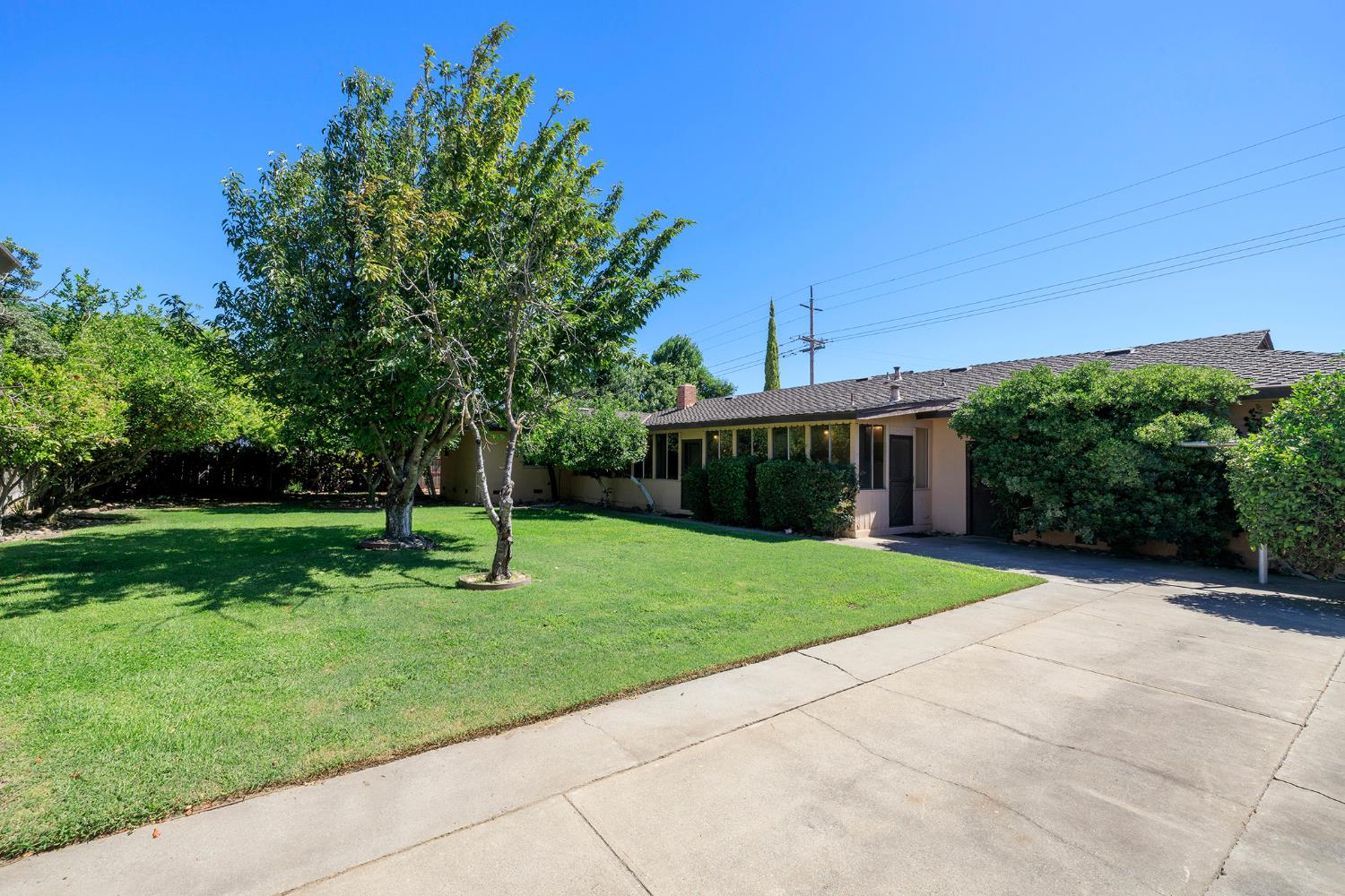 1065 Union Rd, Manteca, CA 95337