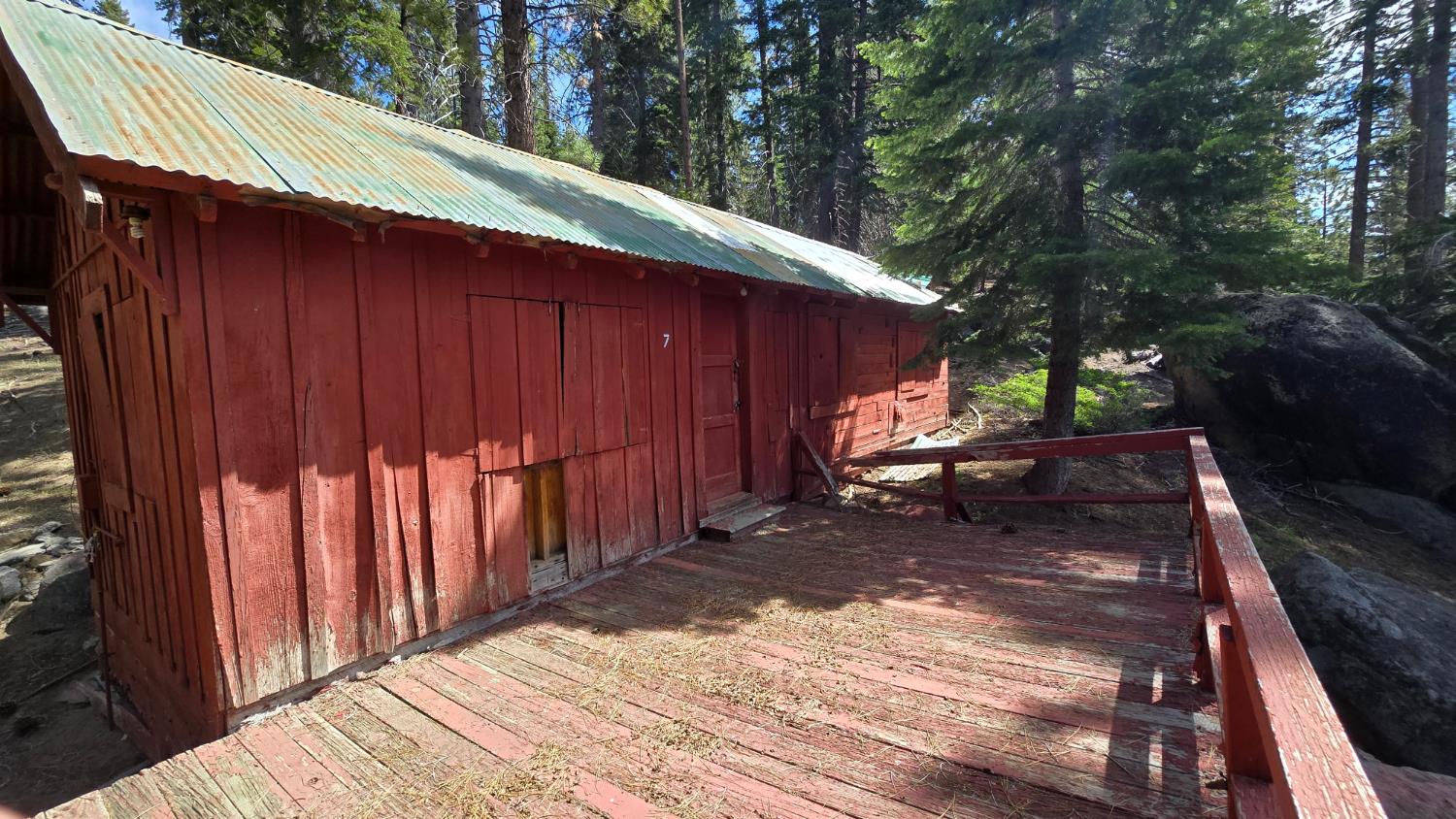 61011 Cedar Crest Ln, Lakeshore, CA 93634