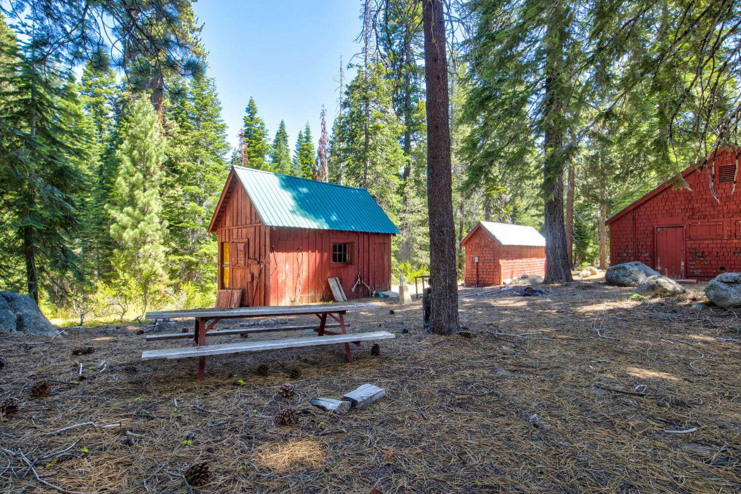 61011 Cedar Crest Ln, Lakeshore, CA 93634