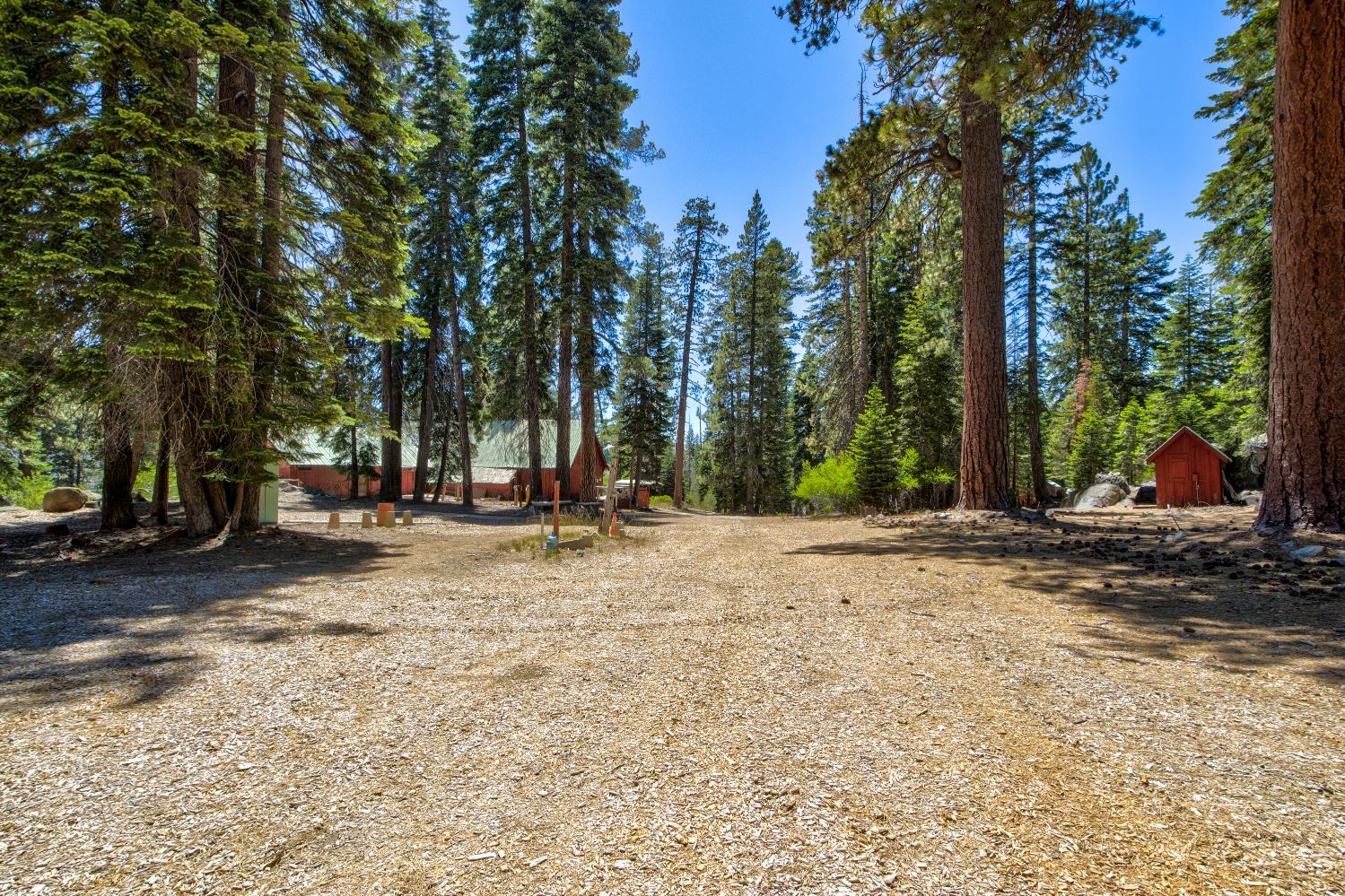 61011 Cedar Crest Ln, Lakeshore, CA 93634