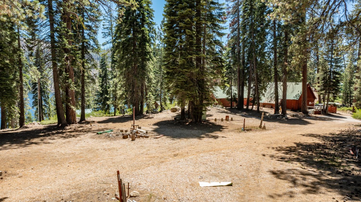 61011 Cedar Crest Ln, Lakeshore, CA 93634