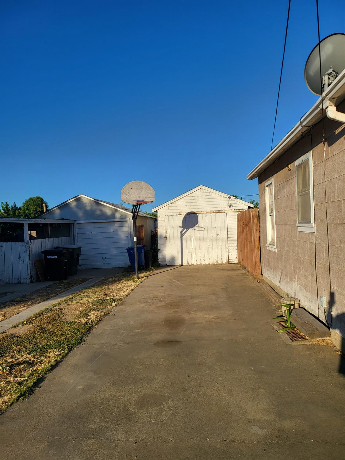 2514 7th St, Ceres, CA 95307