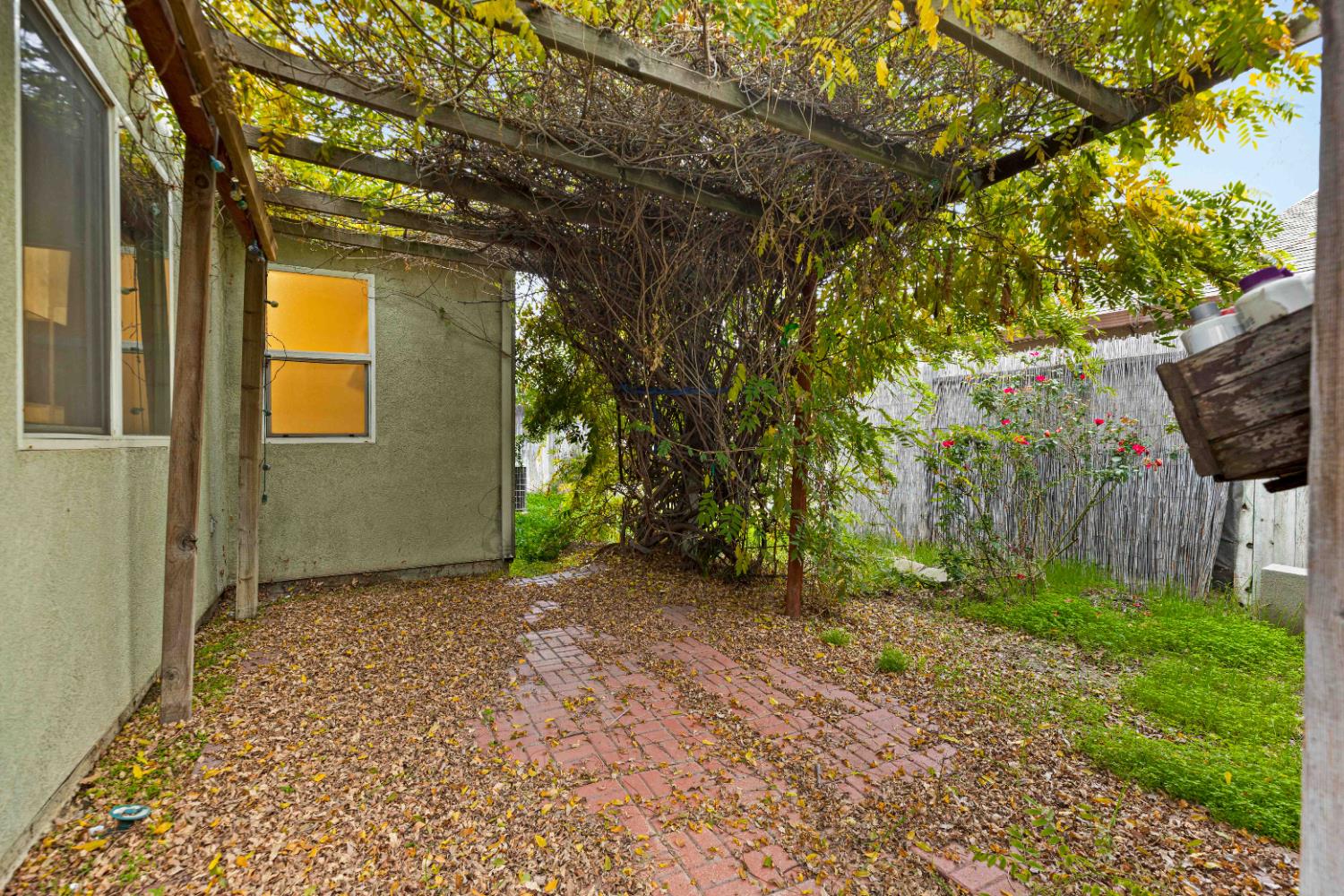 310 W F St, Turlock, CA 95380