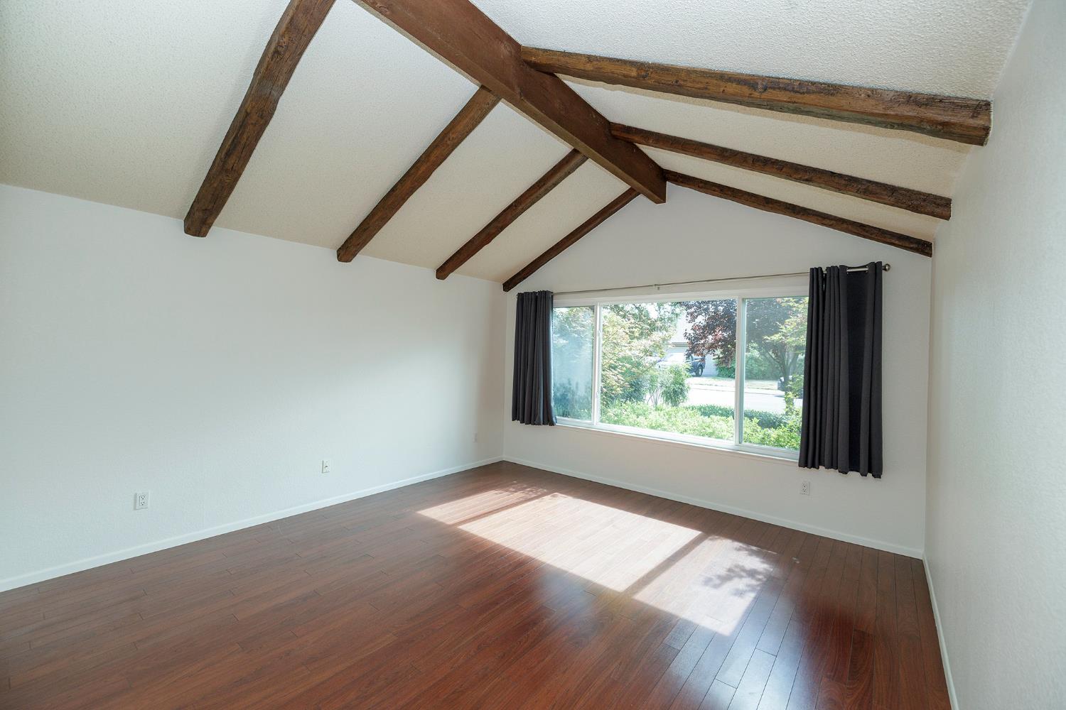 1501 Palmdale Dr, Modesto, CA 95355