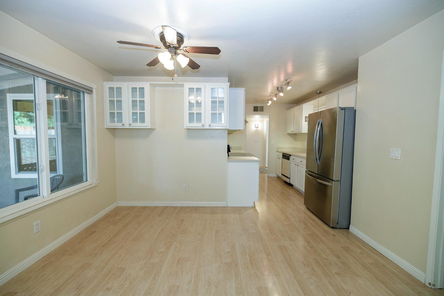 1501 Palmdale Dr, Modesto, CA 95355