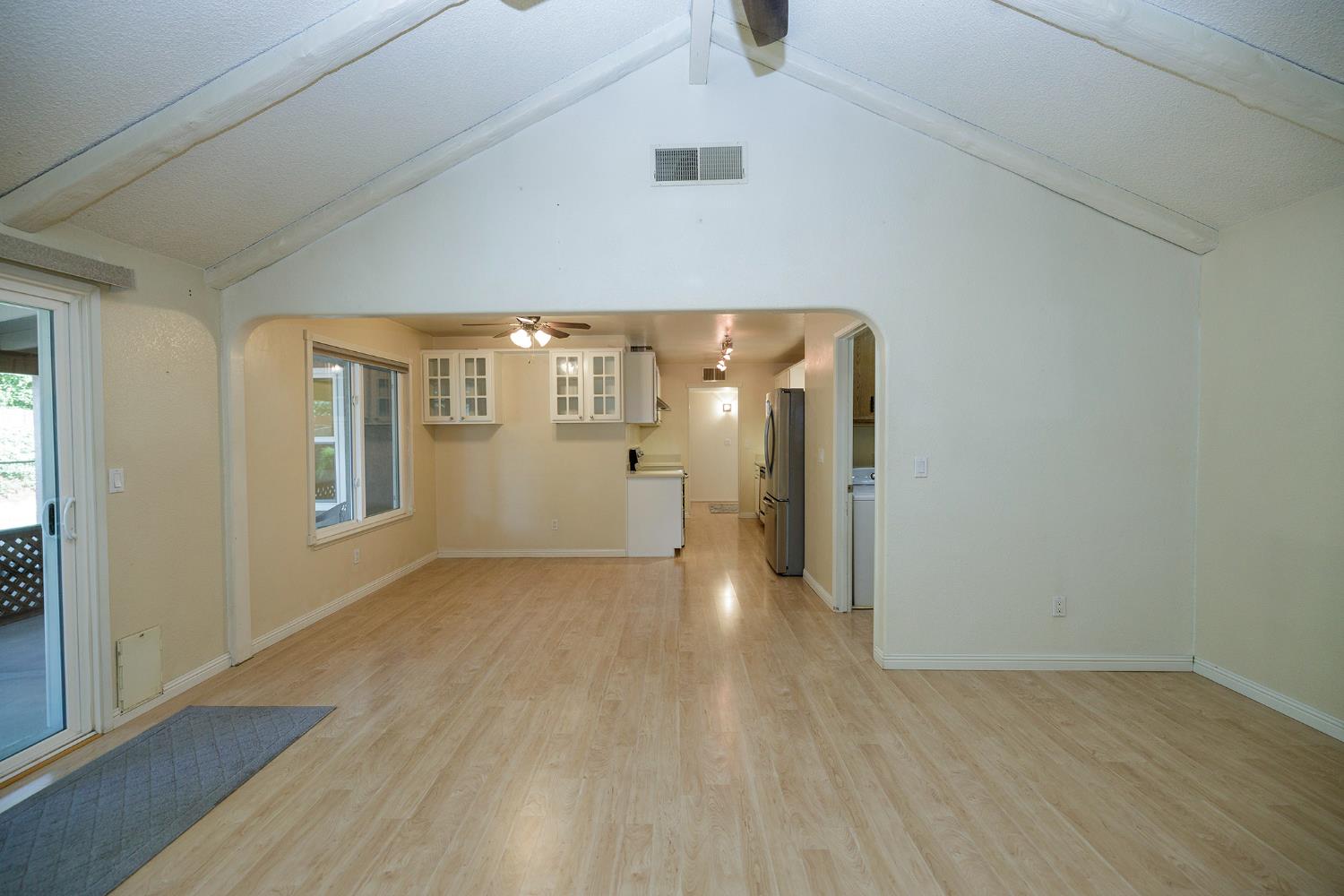 1501 Palmdale Dr, Modesto, CA 95355