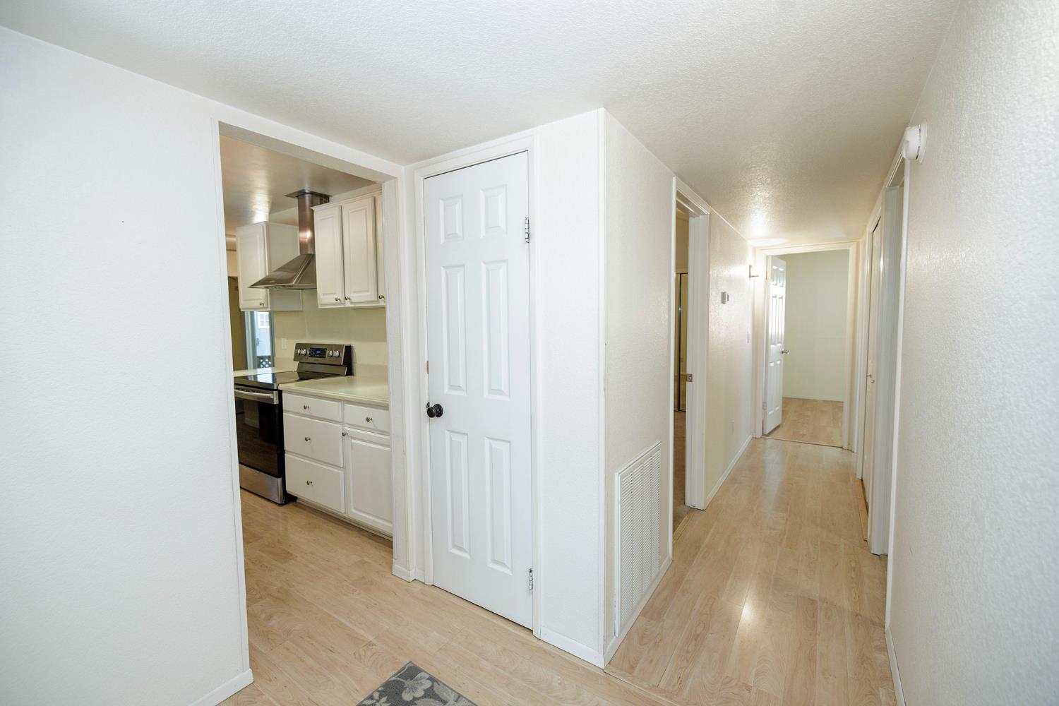 1501 Palmdale Dr, Modesto, CA 95355